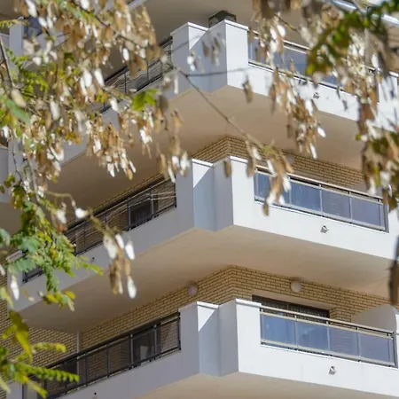 Sant Jordi Zeus Basic Appartement *